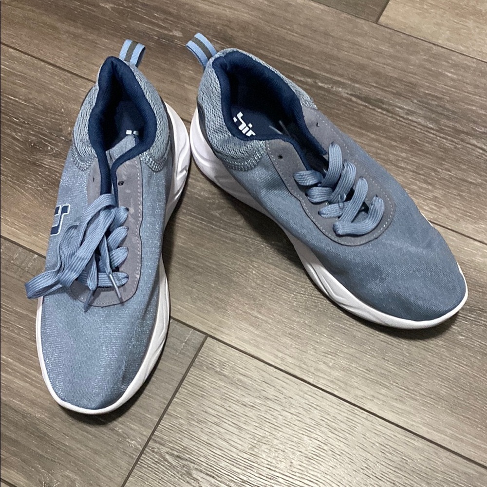 NWT! Hind Blue Sneakers‎